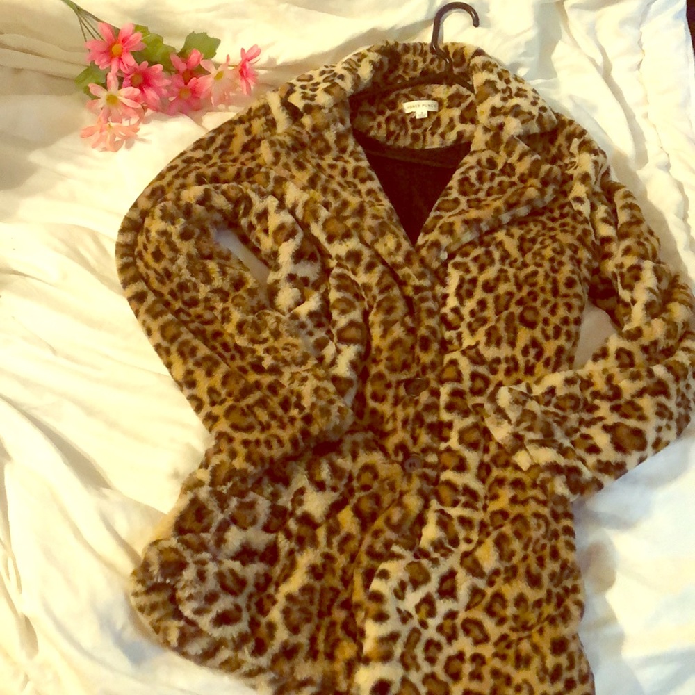 Leopard print plush coat